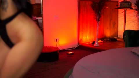 Snapshot of jenna_day chatting on 02/17/25, 10:29 jenna_day online show from 02/17/25, 10:29