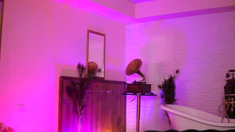 Snapshot of jenna_day chatting on 03/08/25, 04:12 jenna_day online show from 03/08/25, 04:12