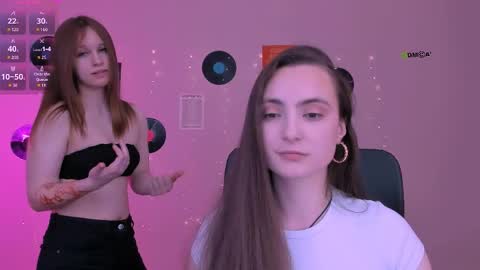 Snapshot of jenna_elayne chatting on 05/03/26, 12:11 jenna_elayne online show from 05/03/26, 12:11