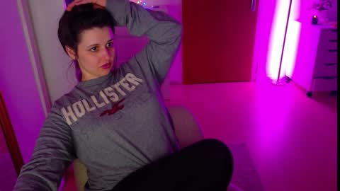 Snapshot of jenna_sxy19 chatting on 11/03/25, 05:25 jennasxy19 online show from 11/03/25, 05:25