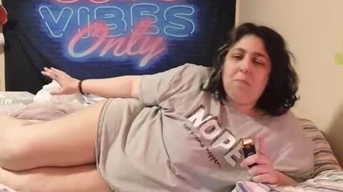 Snapshot of jennabrady chatting on 03/19/26, 08:02 Dragon Queen. Be my Dragon -- and online show from 03/19/26, 08:02