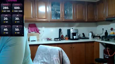 Snapshot of jennadeluxe chatting on 02/15/26, 06:32 Jenna online show from 02/15/26, 06:32