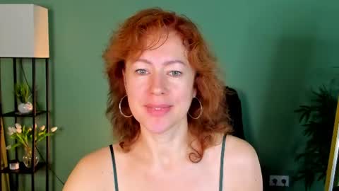 Snapshot of jennali1 chatting on 06/27/26, 04:06 Jenna online show from 06/27/26, 04:06