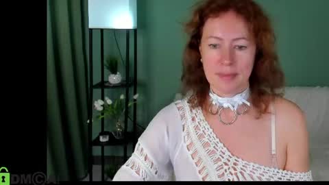 Snapshot of jennali1 chatting on 07/11/26, 04:04 Jenna online show from 07/11/26, 04:04