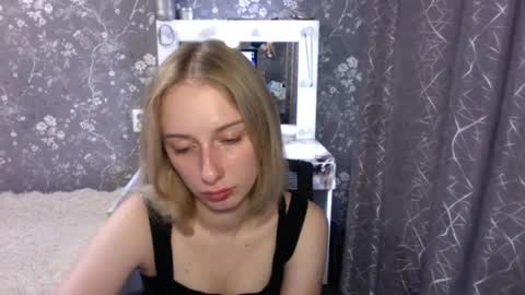 Snapshot of jennalomer chatting on 06/19/26, 11:47 Jenna online show from 06/19/26, 11:47