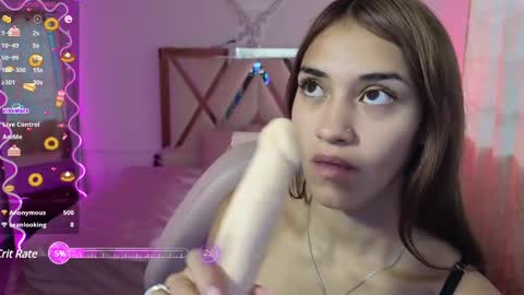 Snapshot of jenner_tay chatting on 02/13/25, 02:42 jenner online show from 02/13/25, 02:42