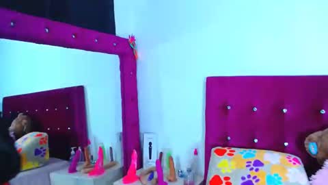 jenn online show from 09/27/25, 07:13