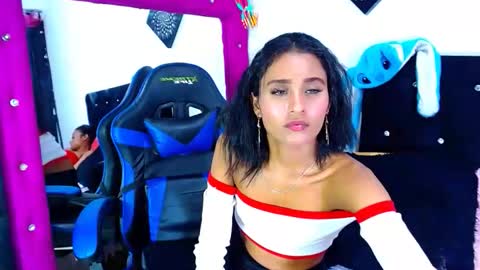 Snapshot of jenng18 chatting on 03/08/26, 02:37 jenn online show from 03/08/26, 02:37