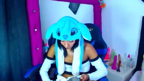 Snapshot of jenng18 chatting on 03/20/26, 09:25 jenn online show from 03/20/26, 09:25