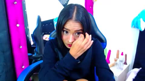 Snapshot of jenng18 chatting on 04/11/26, 07:56 jenn online show from 04/11/26, 07:56