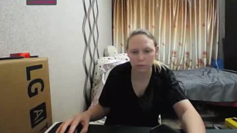 JenniDeep online show from 11/30/25, 08:46