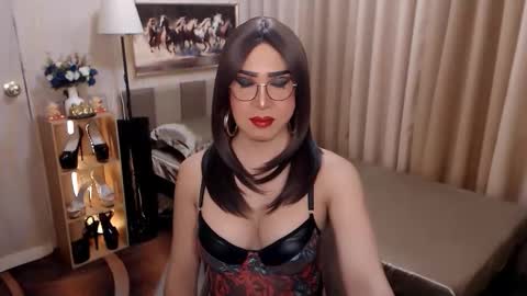 Snapshot of jenniegarcia chatting on 03/22/26, 02:53 jenniegarcia online show from 03/22/26, 02:53