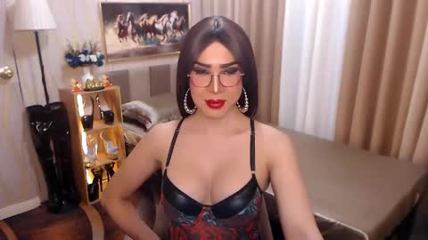 Snapshot of jenniegarcia chatting on 04/20/26, 08:28 jenniegarcia online show from 04/20/26, 08:28