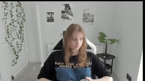 Karla online show from 05/27/26, 12:24