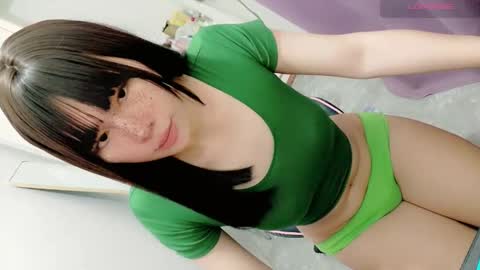 Snapshot of jenniethetg69 chatting on 03/15/26, 01:17 jennie online show from 03/15/26, 01:17