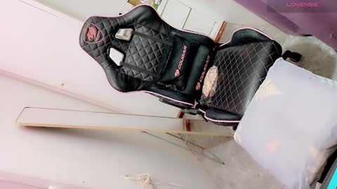 Snapshot of jenniethetg69 chatting on 03/18/26, 11:08 jennie online show from 03/18/26, 11:08