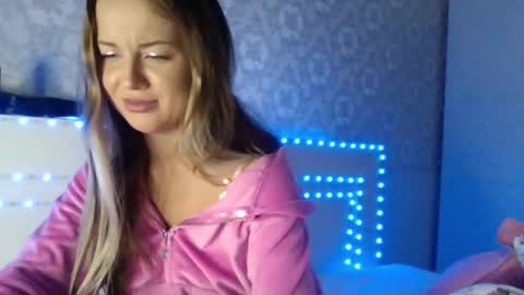 Snapshot of jennifer838 chatting on 01/26/25, 06:16 Jennifer online show from 01/26/25, 06:16