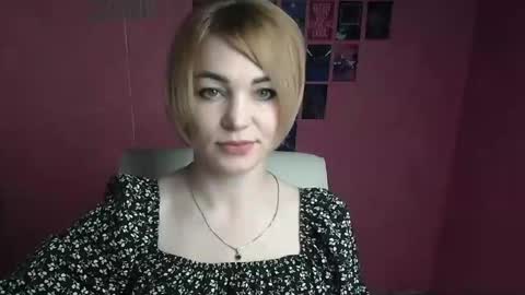 Snapshot of jennifer_cuttie chatting on 04/27/26, 05:49 Jennifer online show from 04/27/26, 05:49