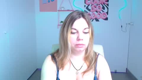 Jennifer online show from 10/11/25, 05:28