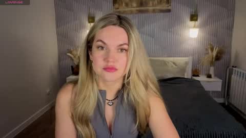 Jennifer Perezz online show from 05/18/26, 04:57