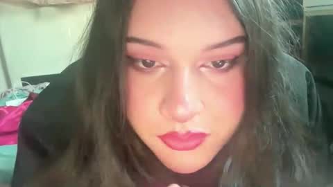 jennifer_robbie online show from 11/08/25, 08:14