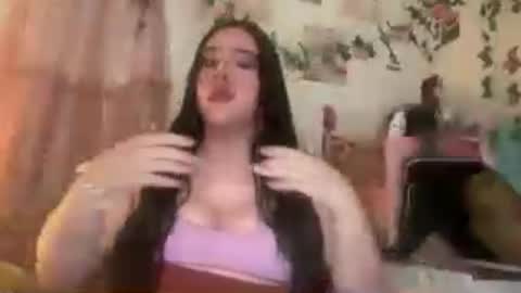 Snapshot of jennifer_robbie chatting on 06/14/26, 02:20 jennifer_robbie online show from 06/14/26, 02:20