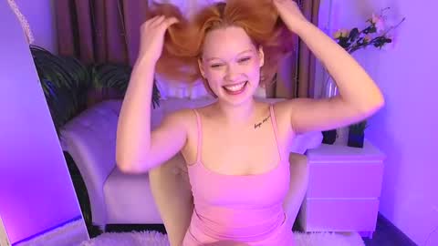 Snapshot of jennifer_shy_ chatting on 04/06/26, 05:19 Jennifer online show from 04/06/26, 05:19