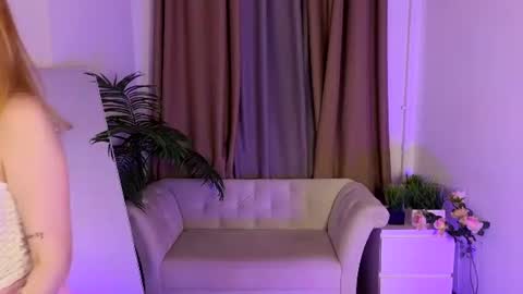 Snapshot of jennifer_shy_ chatting on 06/20/26, 11:13 Jennifer online show from 06/20/26, 11:13