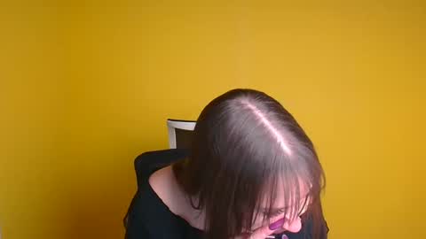 Jennifer online show from 01/11/25, 06:24