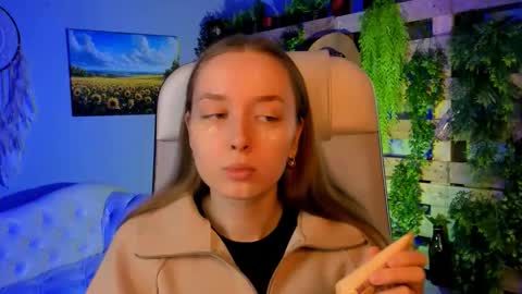 Snapshot of jennifergraces chatting on 10/07/25, 09:50 Jennifer online show from 10/07/25, 09:50