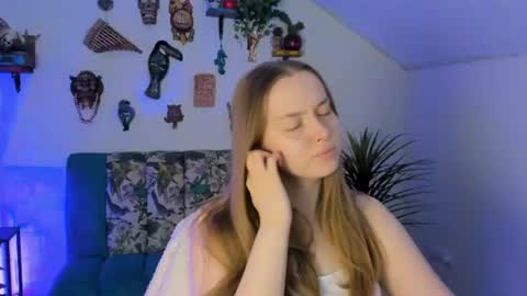 Snapshot of jennifergraces chatting on 06/11/26, 04:38 Jennifer online show from 06/11/26, 04:38