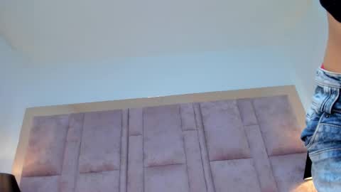 U can call me Angel online show from 09/28/25, 01:55