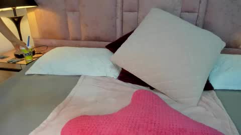 U can call me Angel online show from 10/07/25, 06:21