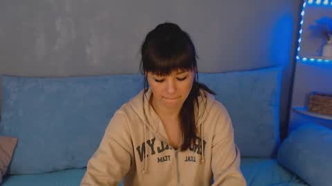 jenniferjay801880956088 online show from 12/07/24, 04:42