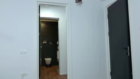 Snapshot of jenniferleee chatting on 11/25/25, 08:53 Jenny online show from 11/25/25, 08:53