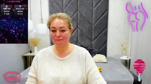 Jennifer online show from 02/04/25, 08:17