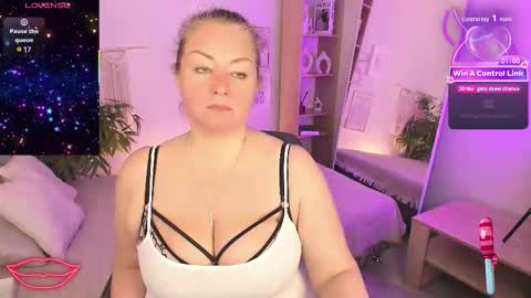Snapshot of jenniferlight chatting on 03/09/26, 09:30 Jennifer online show from 03/09/26, 09:30