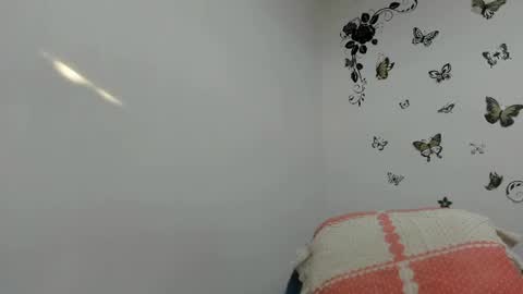 Snapshot of jenniferloveyou chatting on 06/20/26, 11:57 jenniferloveyou online show from 06/20/26, 11:57