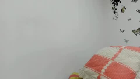 Snapshot of jenniferloveyou chatting on 06/25/26, 10:47 jenniferloveyou online show from 06/25/26, 10:47