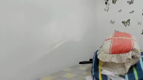Snapshot of jenniferloveyou chatting on 06/27/26, 12:10 jenniferloveyou online show from 06/27/26, 12:10