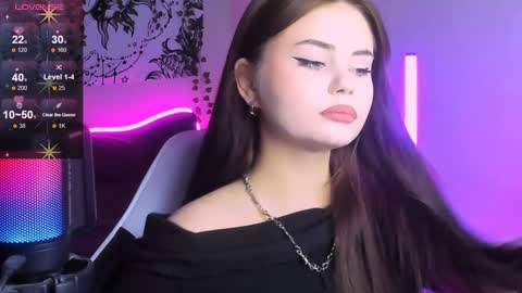 Snapshot of jenniferwandis77 chatting on 12/16/24, 12:06 Jenni online show from 12/16/24, 12:06