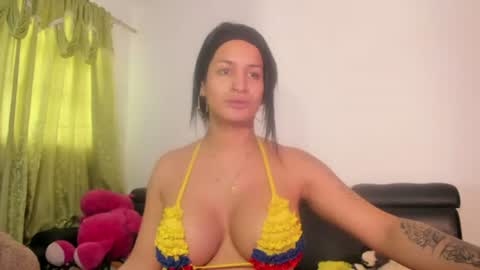Snapshot of jenniifer_t chatting on 07/07/26, 03:49 jenniifer_t online show from 07/07/26, 03:49