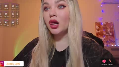 Mila online show from 12/05/25, 02:03