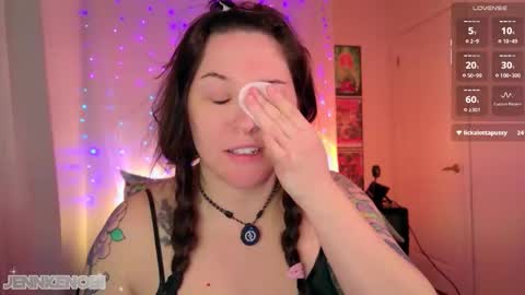 Snapshot of jennkenobi chatting on 02/23/26, 03:31 Jenn online show from 02/23/26, 03:31