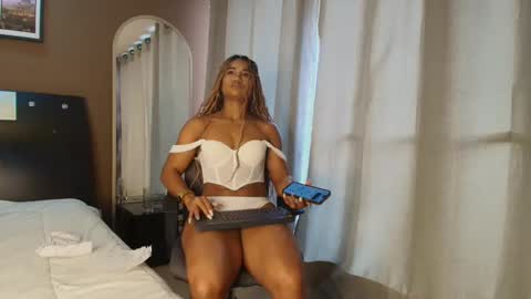 Jenn online show from 02/06/25, 04:58