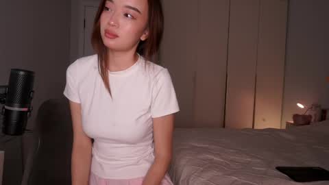 Snapshot of jenny__lii chatting on 05/25/26, 04:24 call me Jenny online show from 05/25/26, 04:24