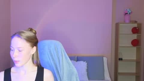 Snapshot of jenny_angelok chatting on 03/29/26, 01:55 Next broadcast on December 05 subject to change online show from 03/29/26, 01:55