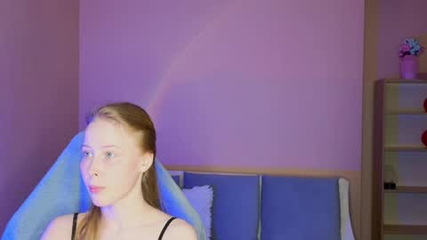 Snapshot of jenny_angelok chatting on 04/06/26, 01:01 Next broadcast on December 05 subject to change online show from 04/06/26, 01:01