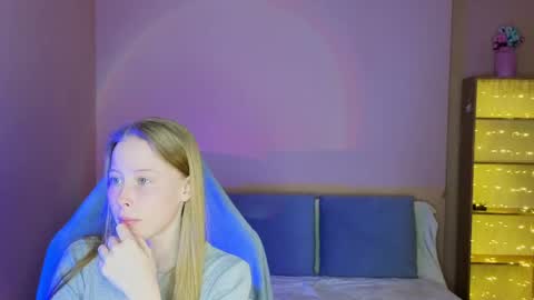 Snapshot of jenny_angelok chatting on 04/12/26, 02:33 Next broadcast on December 05 subject to change online show from 04/12/26, 02:33