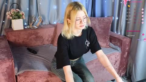 jenny_bunny_ online show from 02/07/25, 01:25